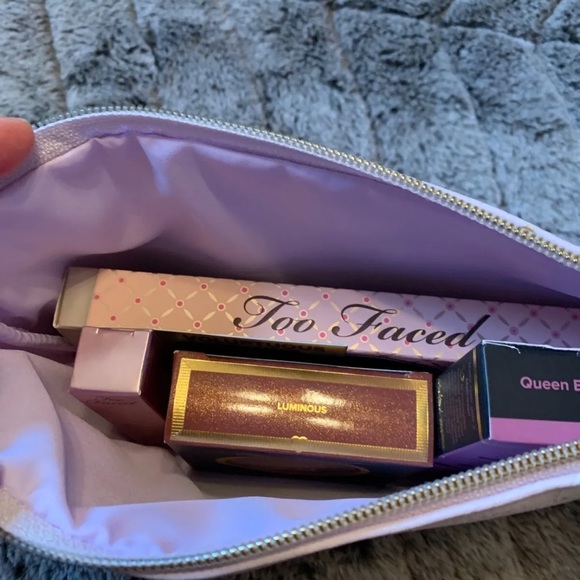 Too Faced Squirrels Makeup Set - Picture 5 of 5